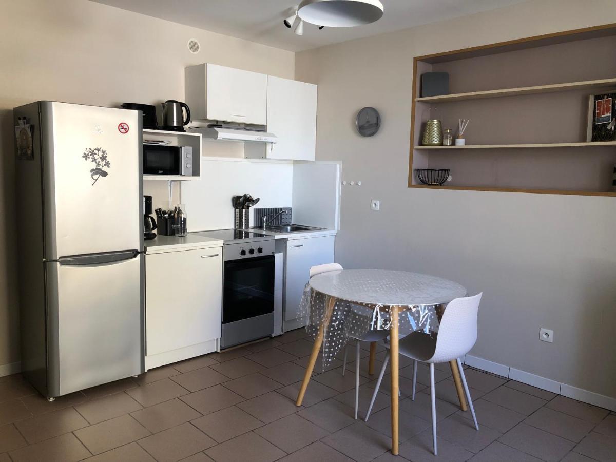 T2 Meuble Pour Curistes, Vacanciers Et Stagiaires Rochefort  Luaran gambar